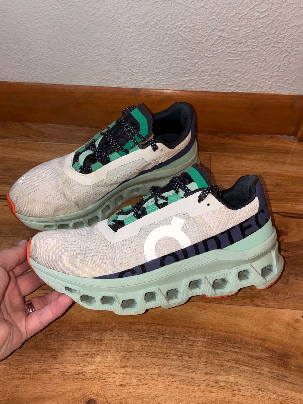 On Cloud Women’s Cloudmonster Athletic Shoe Sneakers,undyed white creek-size 7.5